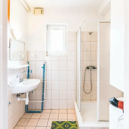 Apartment Erzsebet Panzio Gyula